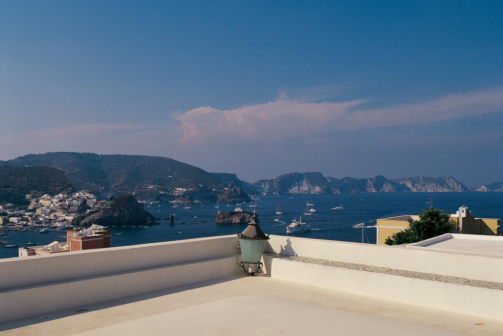 Villa Laetitia Ponza Exteriör bild